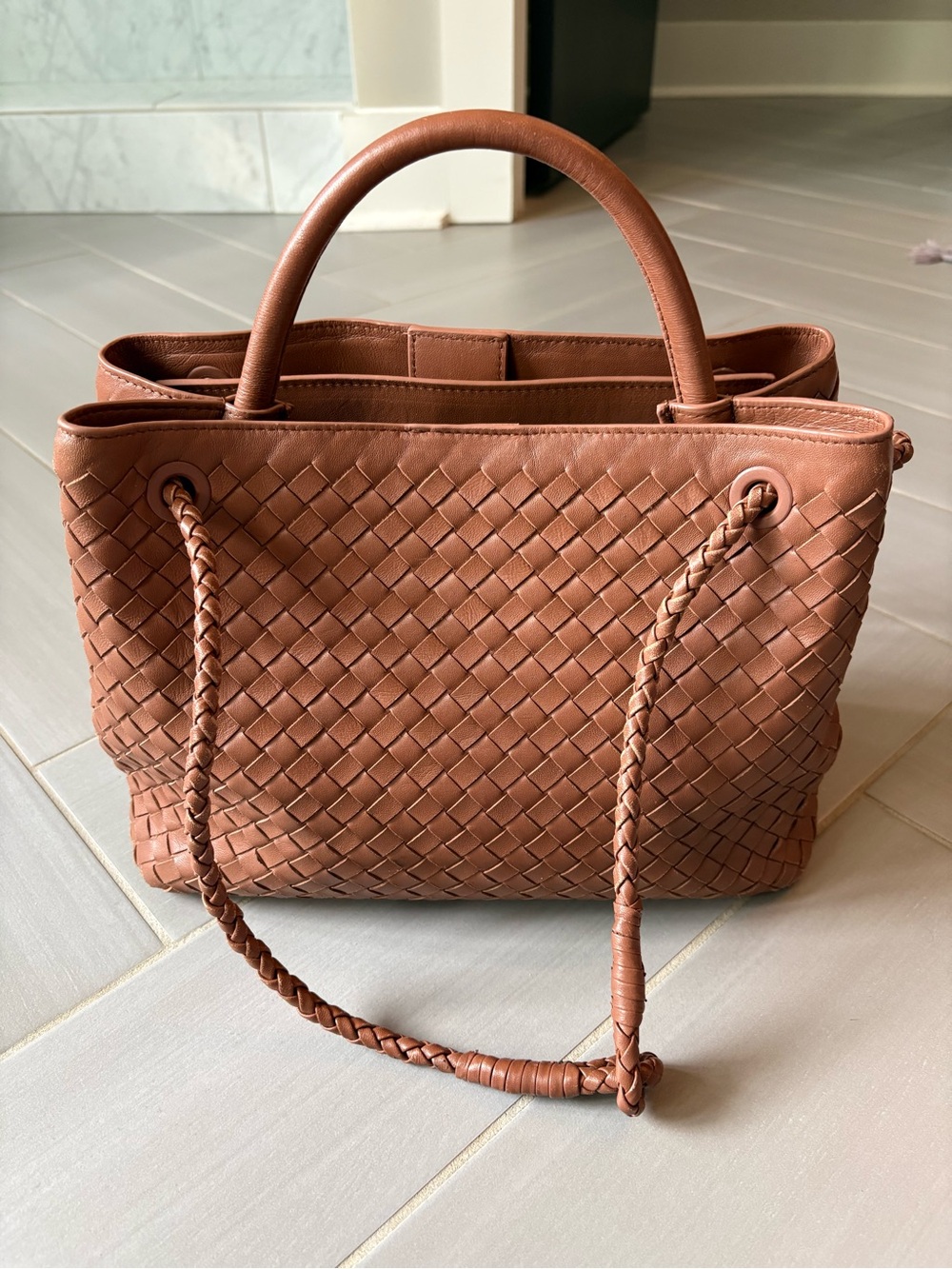 Quince Italian Leather Handwoven Satchel | Cognac | Large - Picture 2 of 16